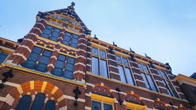 foto van statig gebouw in assen