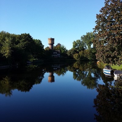 Watertoren en de Rijn in Woerden