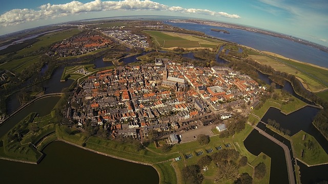 Foto van Naarden van bovenaf