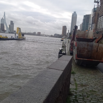 Container huren Schiedam Water in Schiedam