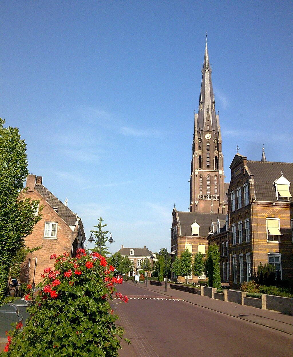 Container huren Veghel Straat van Veghel op de foto