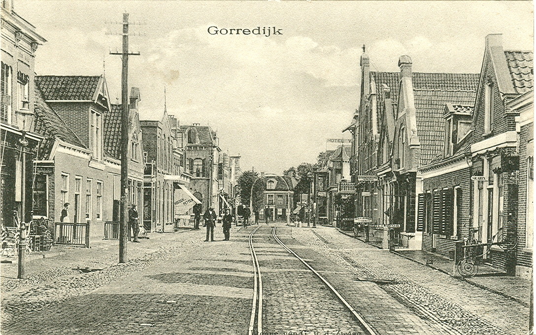 Oude foto van een straat in Gorredijk