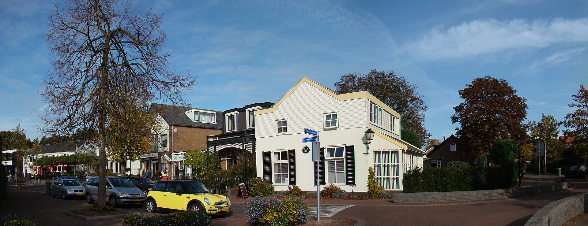 Brug over snelweg in Muiderberg
